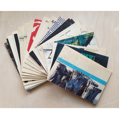 Cartes postales en bois