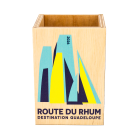 Pot à crayon, design affiche officielle Route du Rhum – Destination Guadeloupe 2026.